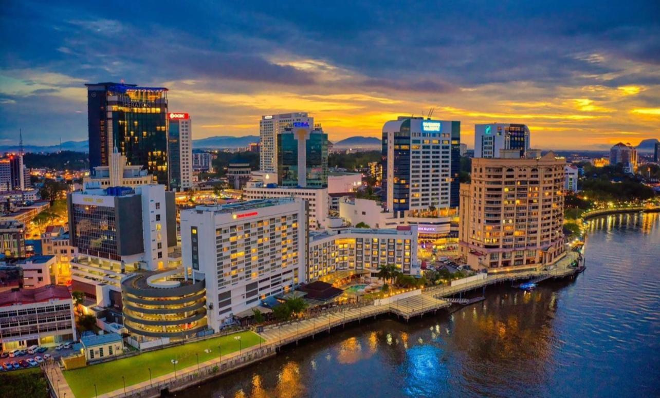 Riverbank Suites Waterfront Kuching Exterior photo