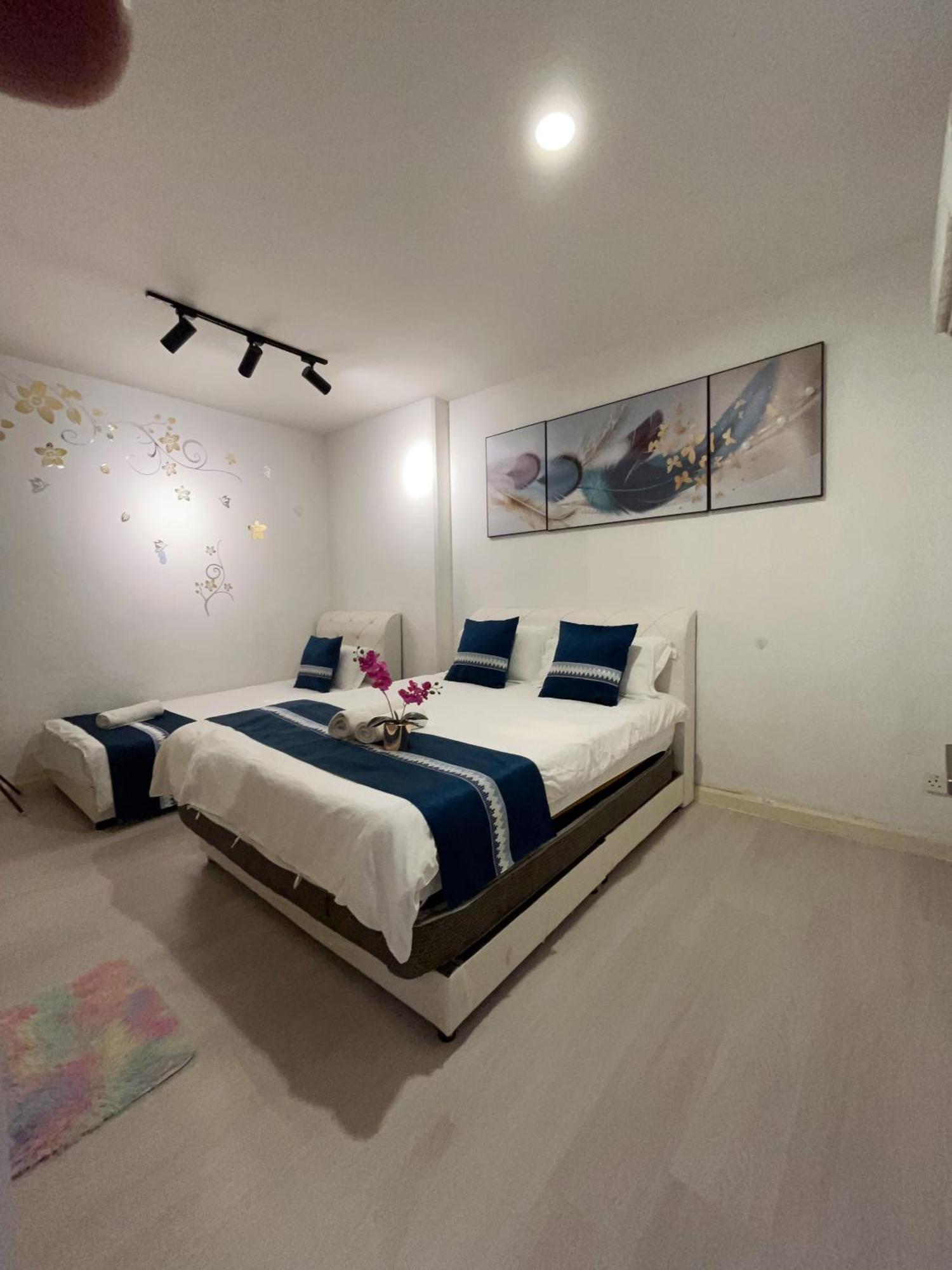 Riverbank Suites Waterfront Kuching Exterior photo