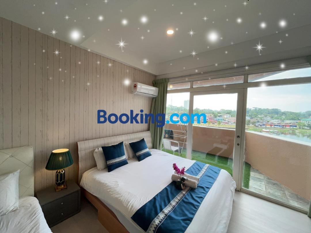 Riverbank Suites Waterfront Kuching Exterior photo